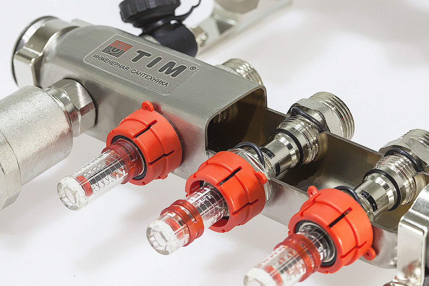 Распределительный коллектор TIM EFS6005  1*3/4 ЕК - 5 выхода из нержавеющей стали с регулирующими клапанами и расходомерами